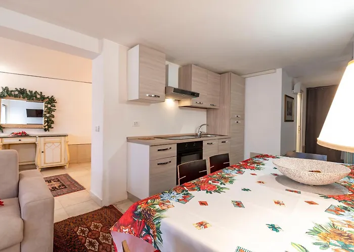 Rubino Flat Canal View Apartment