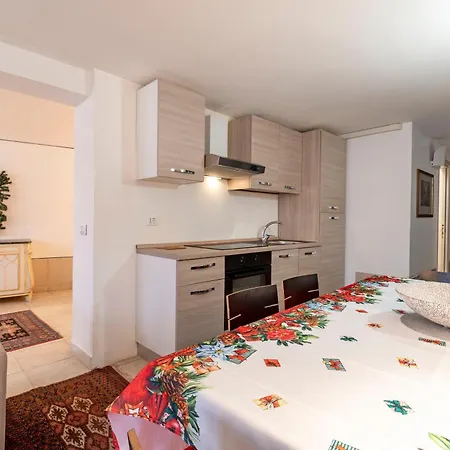 Rubino Flat Canal View شقة